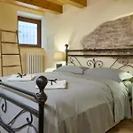 Casa Vicolo Terminio Fermo
