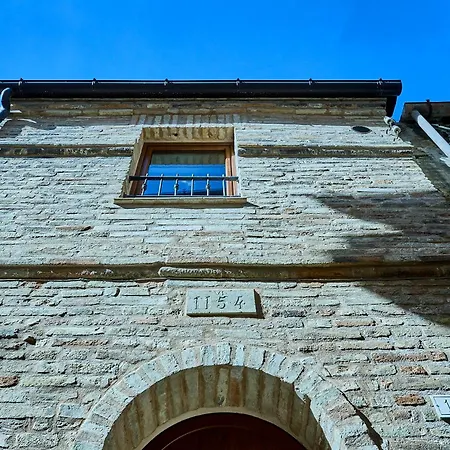 Casa Vicolo Terminio * Φέρμο